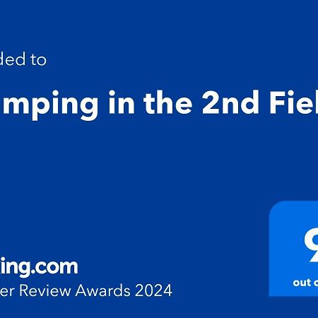 מלון אוגרים Glamping In The 2Nd Field מראה חיצוני תמונה