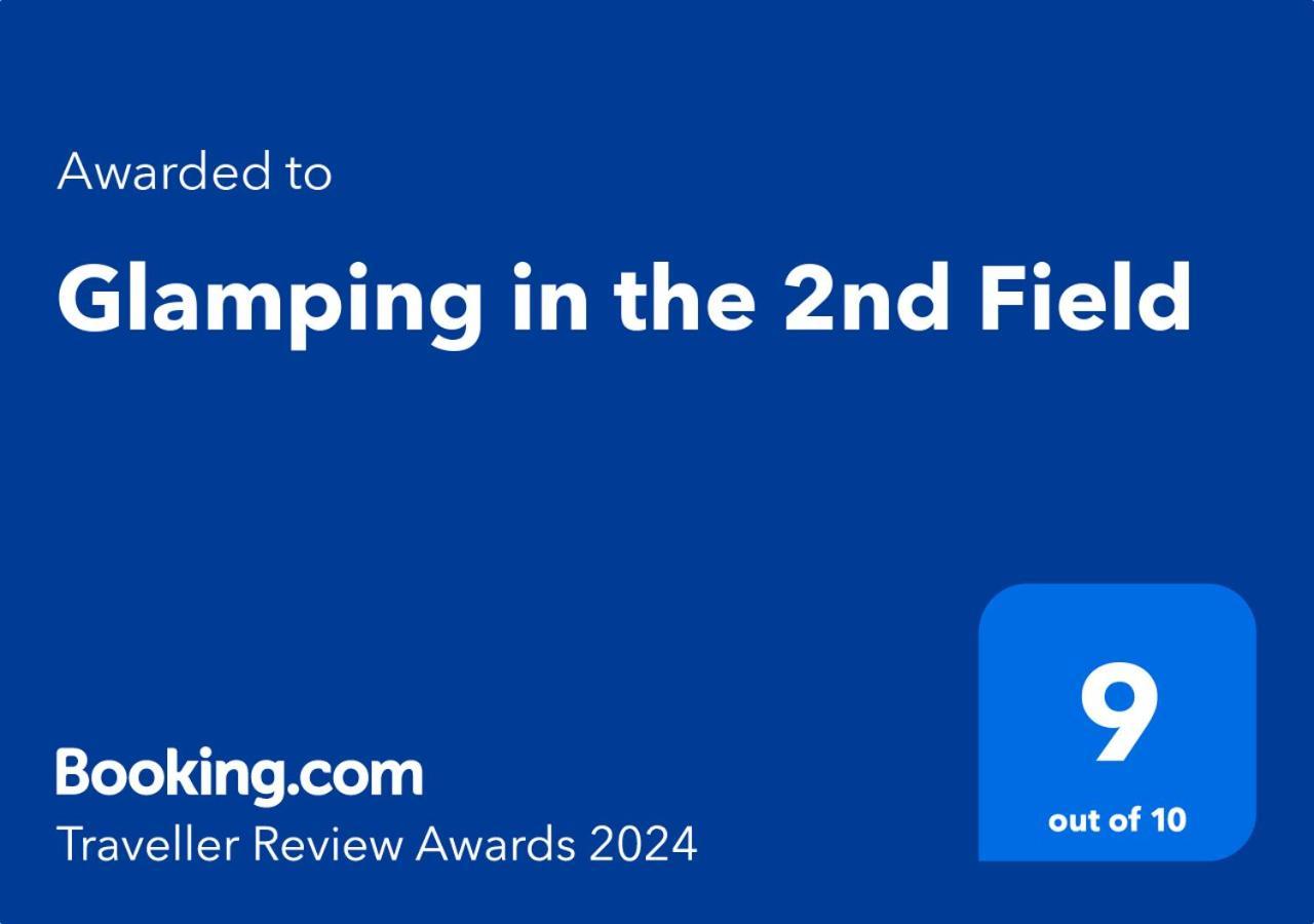 מלון אוגרים Glamping In The 2Nd Field מראה חיצוני תמונה